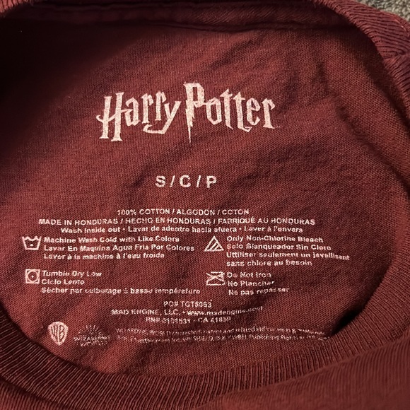 ❤️3/$25 (S) Harry Potter Platform 9-3/4 Hogwarts Tee Unisex Halloween 💯 cotton - Picture 6 of 8